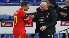 Wales manager Robert Page and midfielder Aaron Ramsey